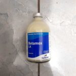 BETAMOX LA 100 ML -  Antibiotik Untuk Pencernaan Pada Hewan Ternak.